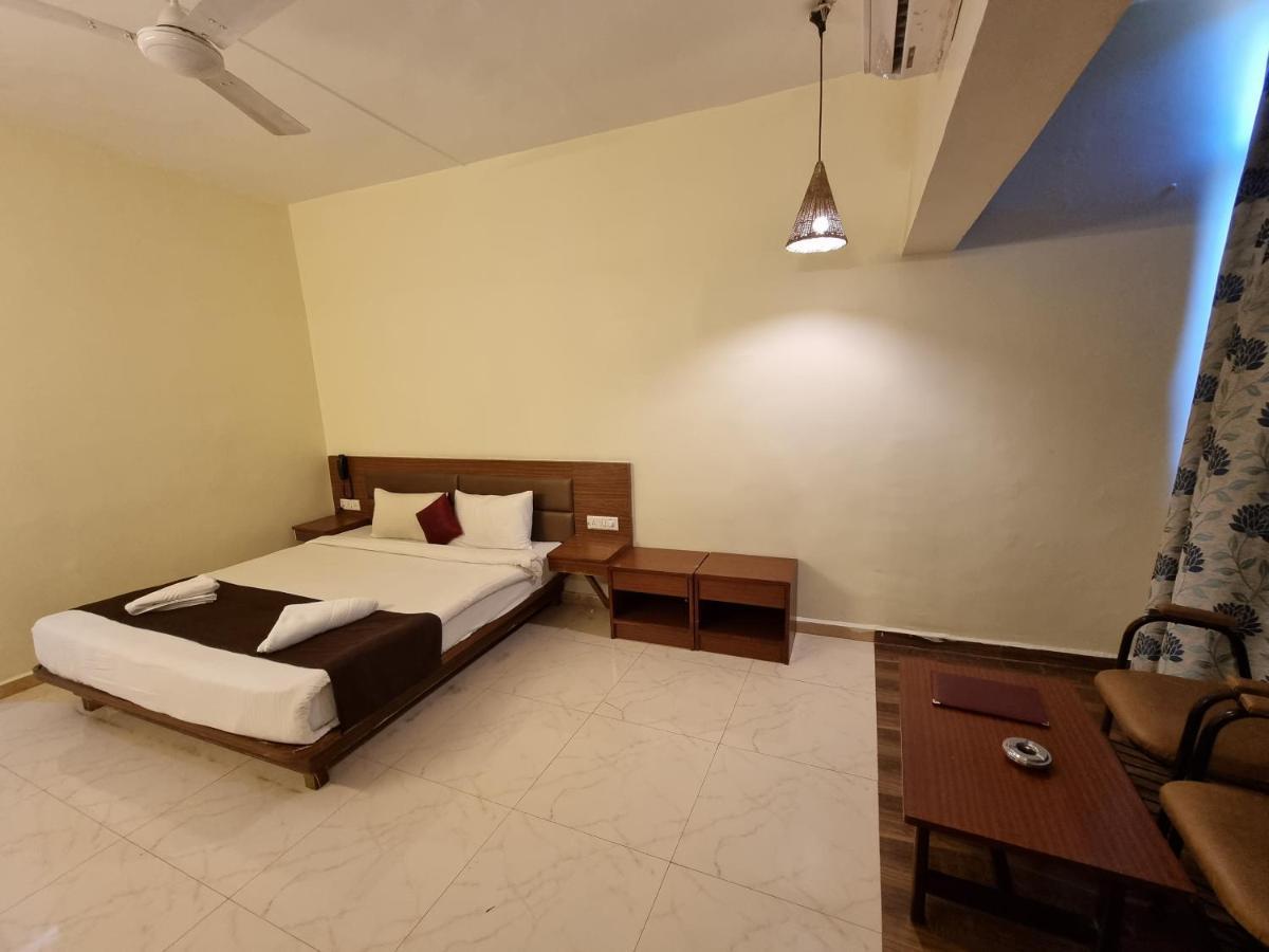Hotel Lions Den Lonavala Exteriér fotografie