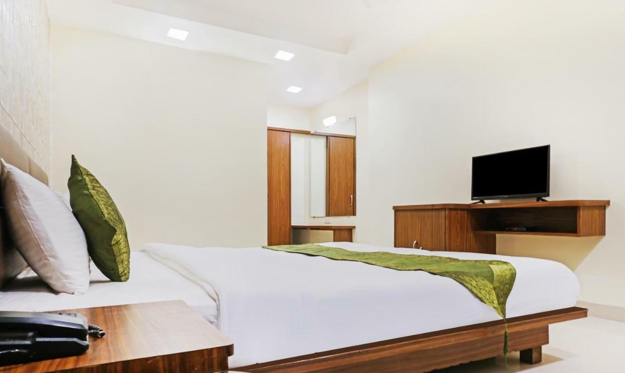 Hotel Lions Den Lonavala Exteriér fotografie